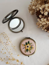 Load image into Gallery viewer, Floral Embroidered Compact Mirror, Collection Sophia
